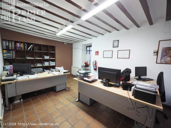 *Local comercial, junto a c/Belen de Tomelloso, de 43 m2 de superficie, aseo por solo 36.000€* - C