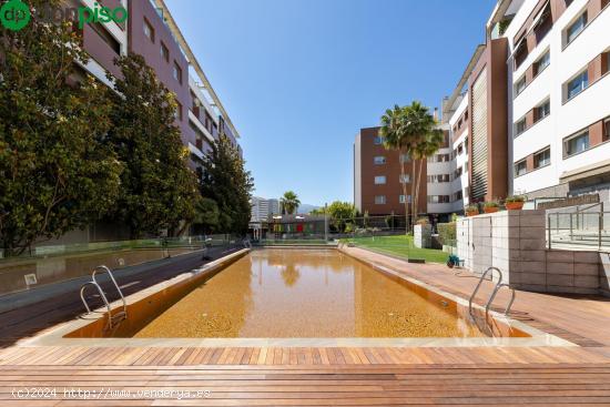 CAMPUS DE LA SALUD JUNTO CARREFOUR - GRANADA