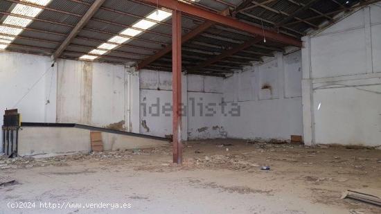 Nave en venta en calle Quart - VALENCIA