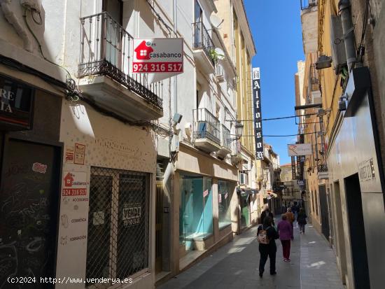 CASABANCO  VENDE PISO EN ZONA MONUMENTAL DE CÁCERES - CACERES