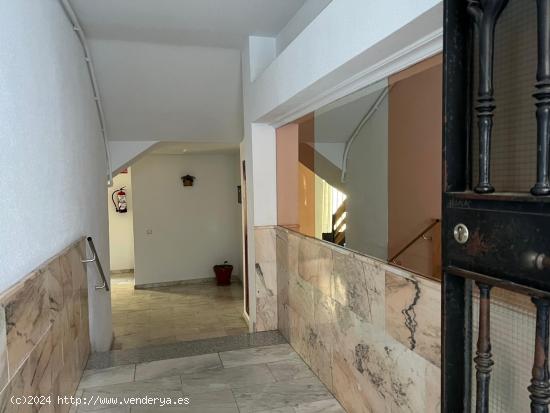 CASABANCO  PISO DE TRES DORMITORIOS  EN MONTANCHEZ - CACERES