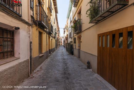 CASA en pleno centro, barrio del realejo. ¡Gran oportunidad! - GRANADA