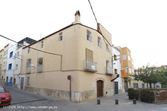  Unifamiliar adosada en venta  en Alcanar - Tarragona 