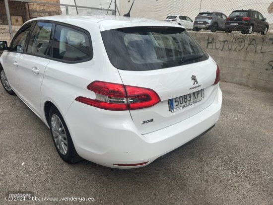 Peugeot 308 SW 1.5 100CV BUSINESS de 2018 con 154.000 Km por 9.650 EUR. en Valencia