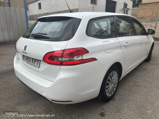 Peugeot 308 SW 1.5 100CV BUSINESS de 2018 con 154.000 Km por 9.650 EUR. en Valencia