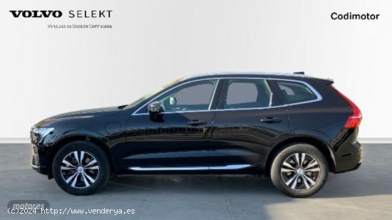 Volvo XC 60 XC60 RECHARGE CORE T6 PLUG-IN HYBRID EAWD de 2023 con 23.800 Km por 53.990 EUR. en Sevil