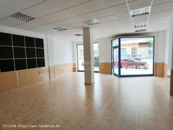 SE ALQUILA LOCAL COMERCIAL EN ZONA PADRE ISMAEL EN ASPE - ALICANTE