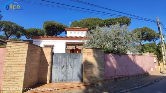 GRAN CHALET EN ALCALA DE GUADAIRA - SEVILLA