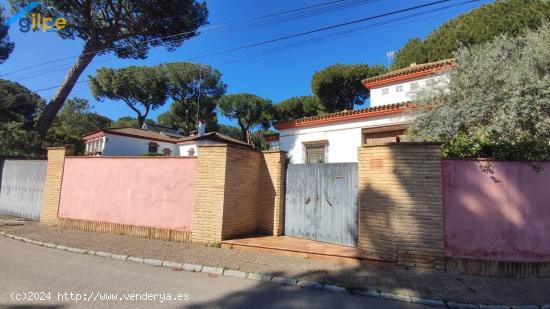 GRAN CHALET EN ALCALA DE GUADAIRA - SEVILLA