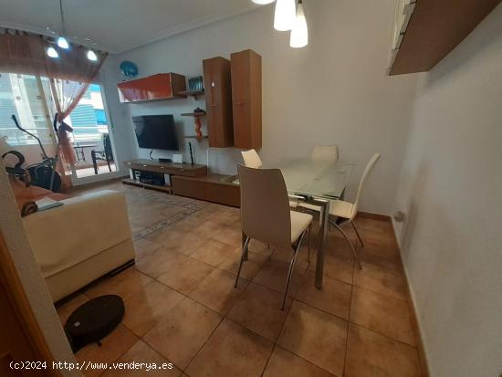 Se vende amplio piso de 3 dormitorios 2 baños y garaje en la Cala Villajoyosa - ALICANTE