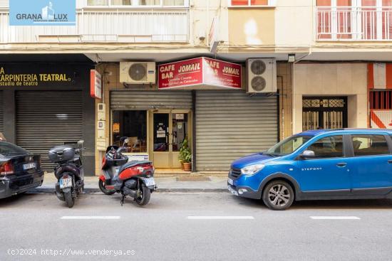 Local con restaurante instalado y licencia. - GRANADA