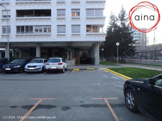 PLAZA DE GARAJE EN LA CALLE DE ITURRAMA, APARCA SIN PROBLEMAS!! - NAVARRA