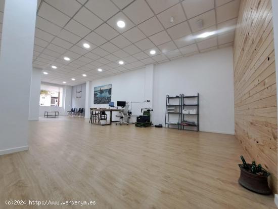 Local comercial en Ejido Centro. - ALMERIA