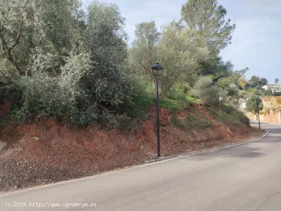 TERRENO URBANIZABLE EN LA URBANIZACION DE SIERREZUELA - MALAGA