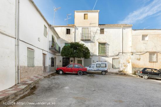  ¡Tu Futuro Comienza Aquí! Casa en Ventas de Huelma para Reformar  - GRANADA