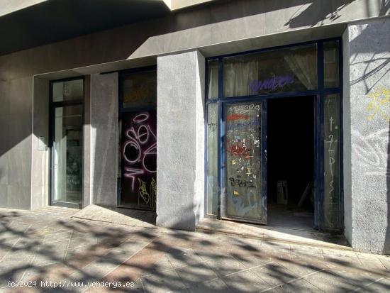 ¡OPORTUNIDAD! LOCAL COMERCIAL NUEVO EN ALQUILER EN PLENO CENTRO - GRANADA