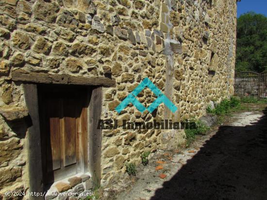 Casa y finca en venta - CANTABRIA