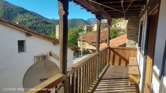 Casa en venta con terreno en el Valle de Liébana - CANTABRIA