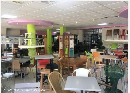 VENTA O ALQUILER DE EXCELENTE LOCAL COMERCIAL ZONA CASCO ANTIGUO DE ALICANTE - ALICANTE