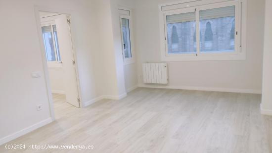  PRECIOSO PISO NUEVO A ESTRENAR, 3 habitaciones, 2 baños, cerca de SAGRADA FAMILIA - BARCELONA 