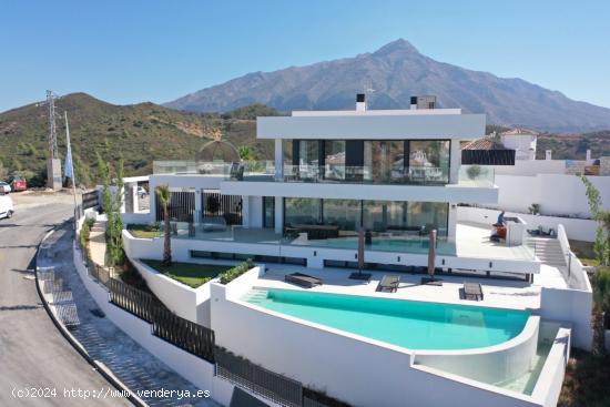 Increíble villa lista para estrenar en Nueva Andalucía - MALAGA