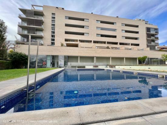 ESPECTACULAR PISO DE 4 DORMITORIOS CON PISCINA - TARRAGONA