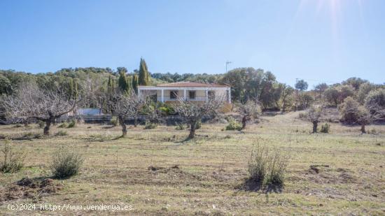  Finca rústica con terreno en Montillana, Iznalloz. - GRANADA 