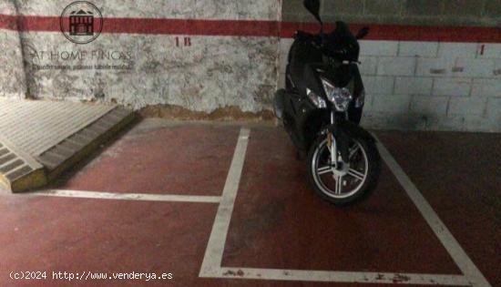 parking en centro de cornella - BARCELONA