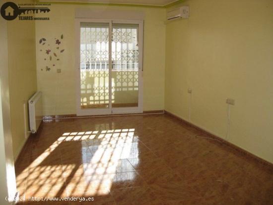 INMOBILIARIA TEJARES VENDE PISO EN TOBARRA - ALBACETE