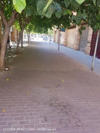 Alquiler de local junto a Plaza del  Sol - ALICANTE