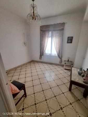 Se vende piso para reformar - CORDOBA