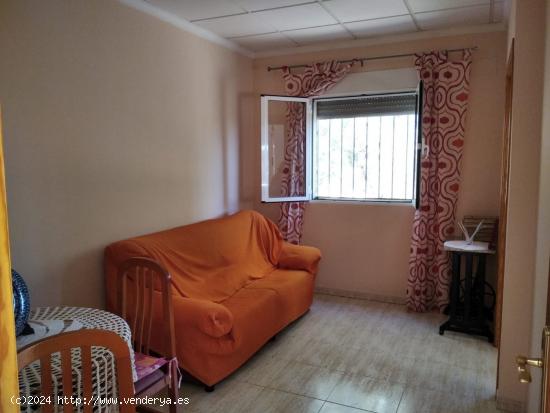 VENTA CASA CON TERRENO EN ALMENDRICOS - MURCIA