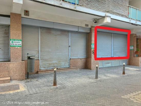 VENTA LOCAL COMERCIAL/OFICINAS JUNTO A PLAYA CANTERAS Y PARQUE SANTA CATALINA. - LAS PALMAS