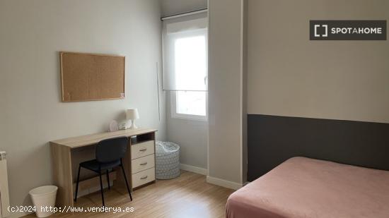 Habitación en piso compartido en Zaragoza - ZARAGOZA