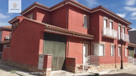 EMPIRE HOMES VENDE Chalet Paredado en Calera y Chozas (Toledo) - TOLEDO