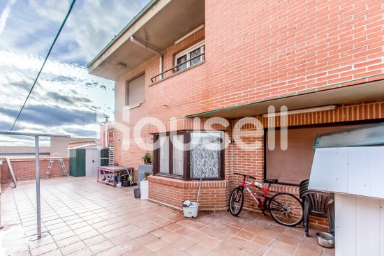  Casa en venta de 214 m² Calle Doctor Bañuelos, 09197 Alfoz de Quintanadueñas  (Burgos) 