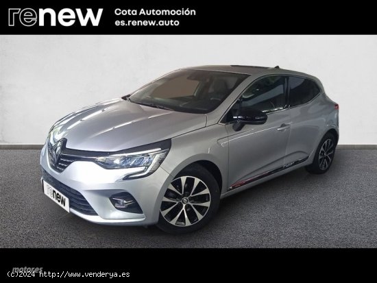  Renault Clio TECHNO TCE 90CV de 2023 con 6.000 Km por 18.800 EUR. en Madrid 