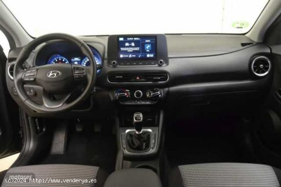 Hyundai Kona 1.0 TGDI Klass 4x2 de 2023 con 7.259 Km por 20.995 EUR. en Sevilla