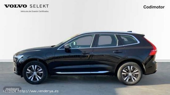 Volvo XC 60 XC60 RECHARGE CORE T6 PLUG-IN HYBRID EAWD de 2023 con 23.800 Km por 53.990 EUR. en Huelv