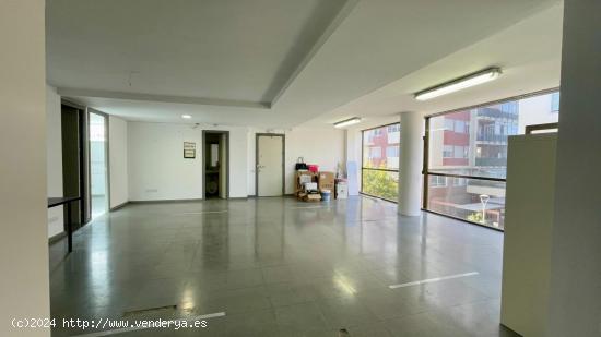  Despacho, oficina o local en venta,  centro de Sant Feliu de LLobregat - BARCELONA 