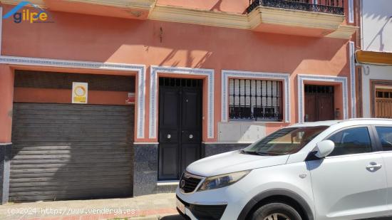 GRAN CASA EN ALCALA DE GUADAIRA - SEVILLA