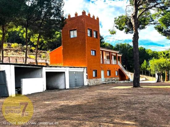 SE VENDE FINCA RUSTICA EN FINESTRAT PARA REFORMAR DE 6 DORMITORIOS - ALICANTE