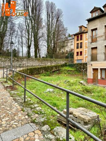 Solar urbano en San Ildefonso (Segovia) - SEGOVIA