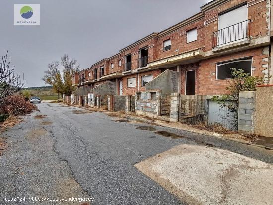 Adosada en construcción en Campotéjar - GRANADA