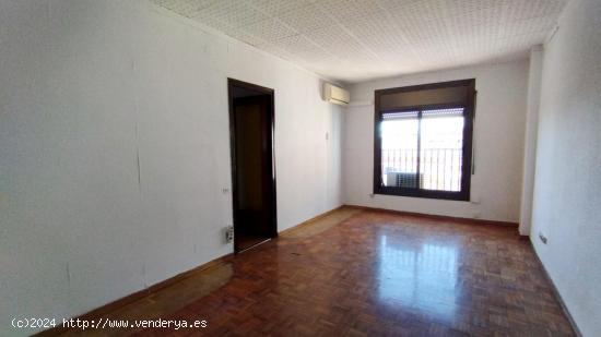 PISO CENTRICO , ZONA SANTS -LES CORTS - BARCELONA