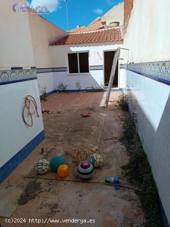 Casa-Solar en Ceuti, Zona Centro - MURCIA