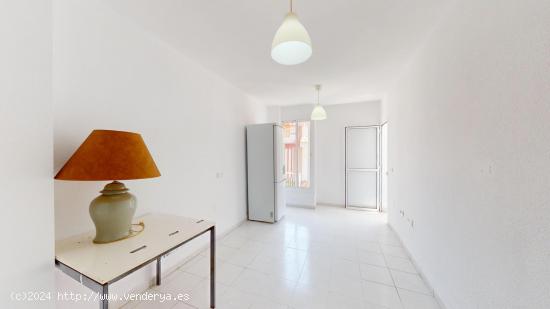 Apartamento de un dormitorio con terraza - MALAGA