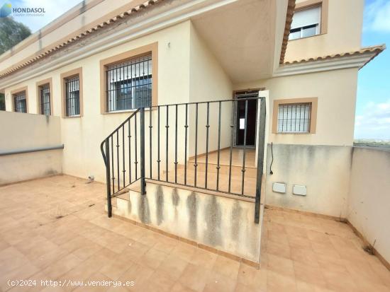 ¡SIN COMISION AGENCIA!! SE VENDE CASA ADOSADA, 3 DORMTS, 2 BAÑOS. LOS URRUTIAS - MURCIA