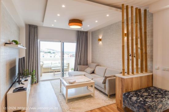 Precioso apartamento de 2 dormitorios con vistas al mar en Loma Dos - LAS PALMAS