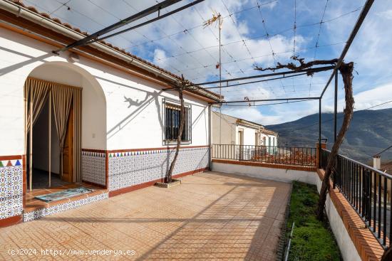 Magnífica casa en una sola planta en Colomera - GRANADA